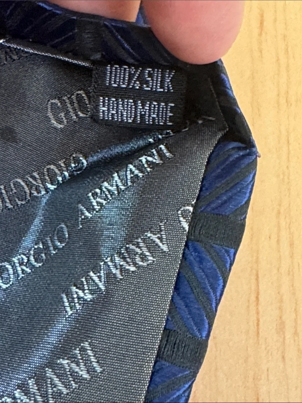 Giorgio Armani Men’s 100% Silk Black And Blue Striped Chevron Tie‎ Office Wear